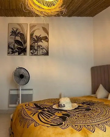Duplex Le Nusa Apartmán *